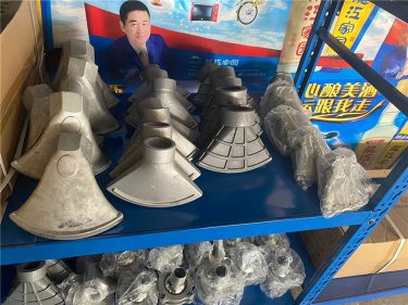 灑水車(chē)前噴鴨嘴（用于灑水車(chē)前置前噴頭，大小規(guī)格的前鴨嘴，沖洗地面）